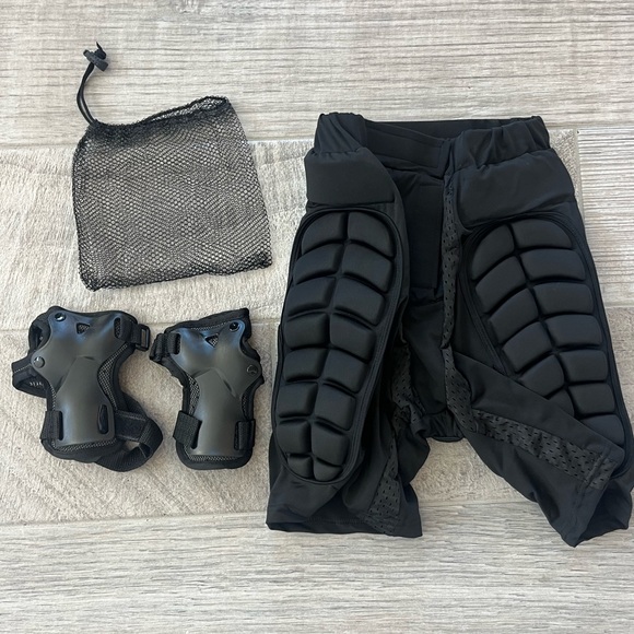 XS snowboard crash pants & wrist guards - brand new - Picture 1 of 1